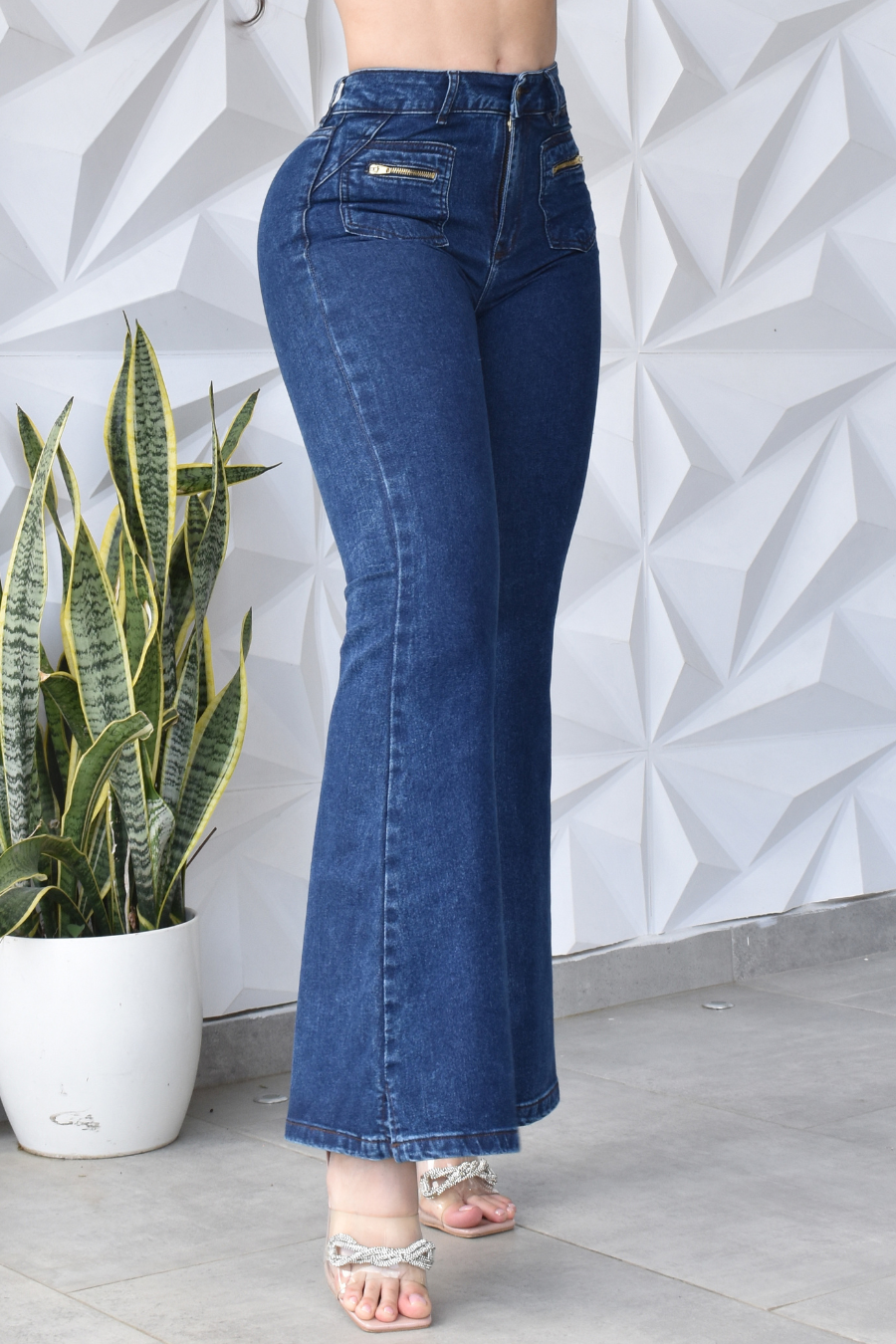JEANS BOTA ANCHA PUSH UP REF. CV-40909