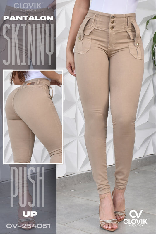 PANTALON SKINNY COLOR KAKI PUSH UP REF. CV-254051