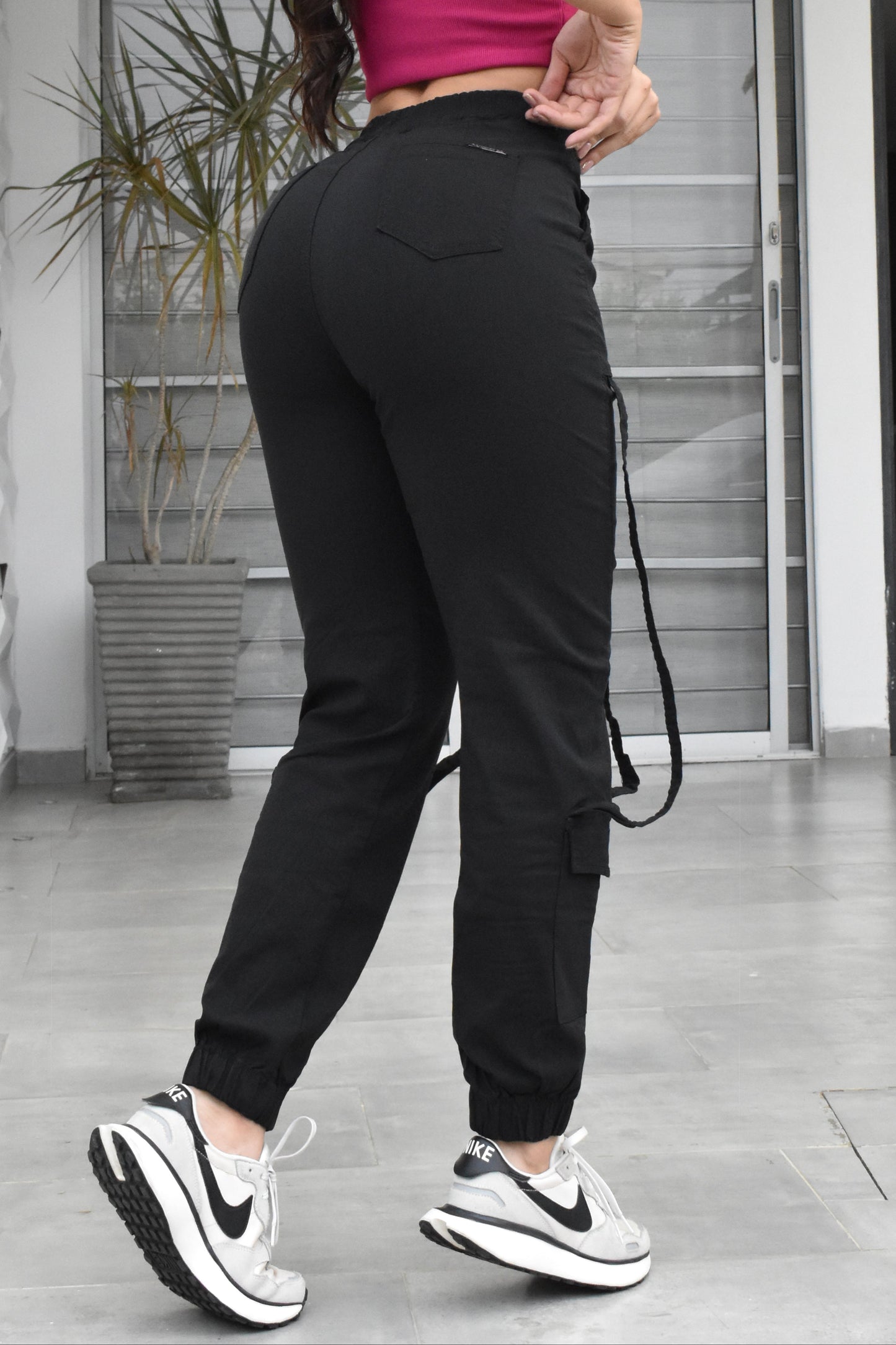 PANTALON JOGGER CARGO NEGRO BIKLEY REF. BK-254002
