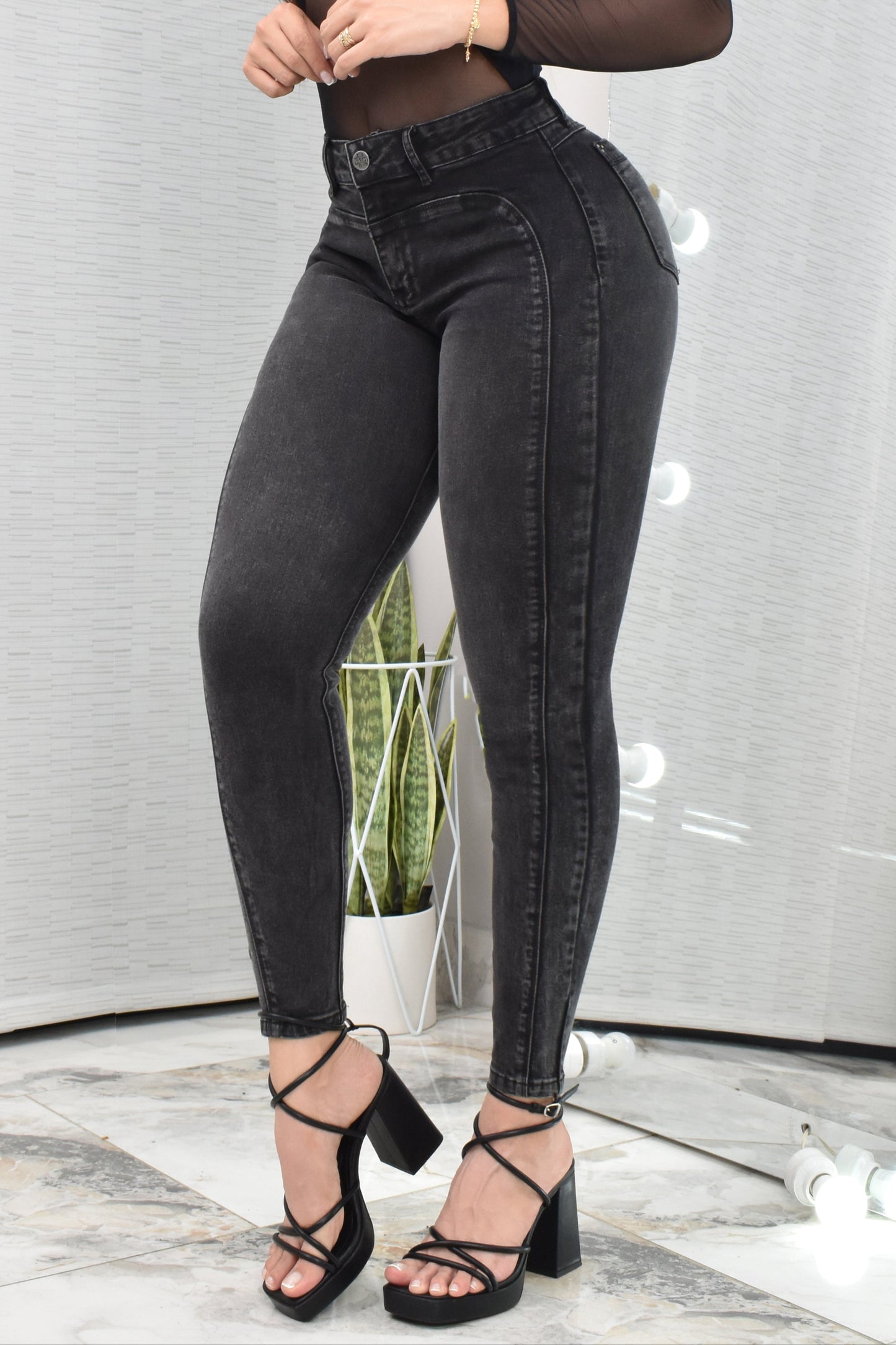 JEANS SKINNY, ESTILO EXCLUSIVE HORMA PERFECTA REF. BK-254012